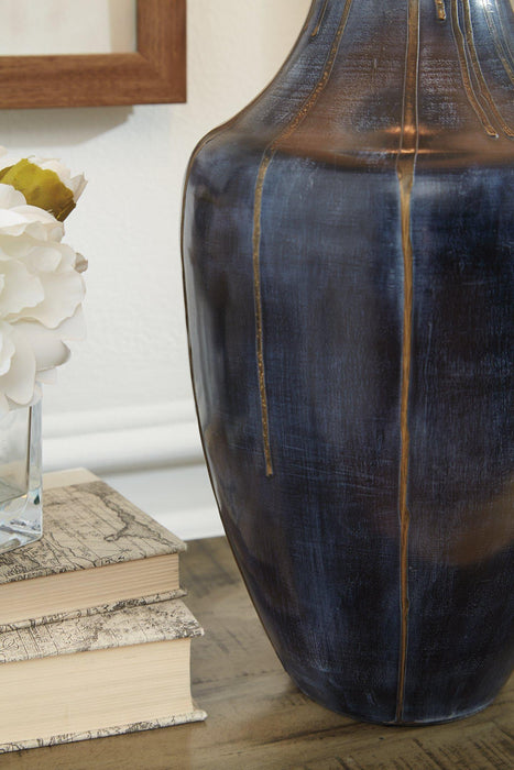 Evania Table Lamp - Faith Furniture (Manhattan, KS)