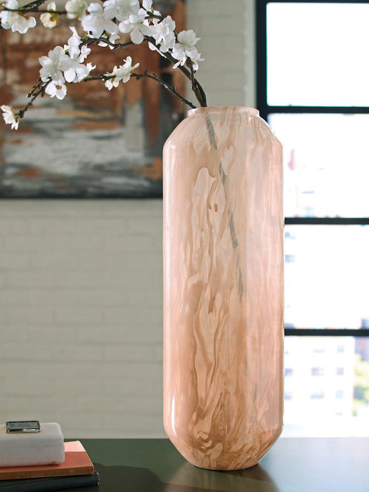 Dushby Vase - Faith Furniture (Manhattan, KS)