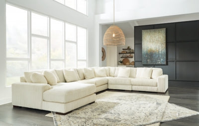 Lindyn Sectional with Chaise - Faith Furniture (Manhattan, KS)