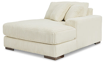 Lindyn Sectional with Chaise - Faith Furniture (Manhattan, KS)