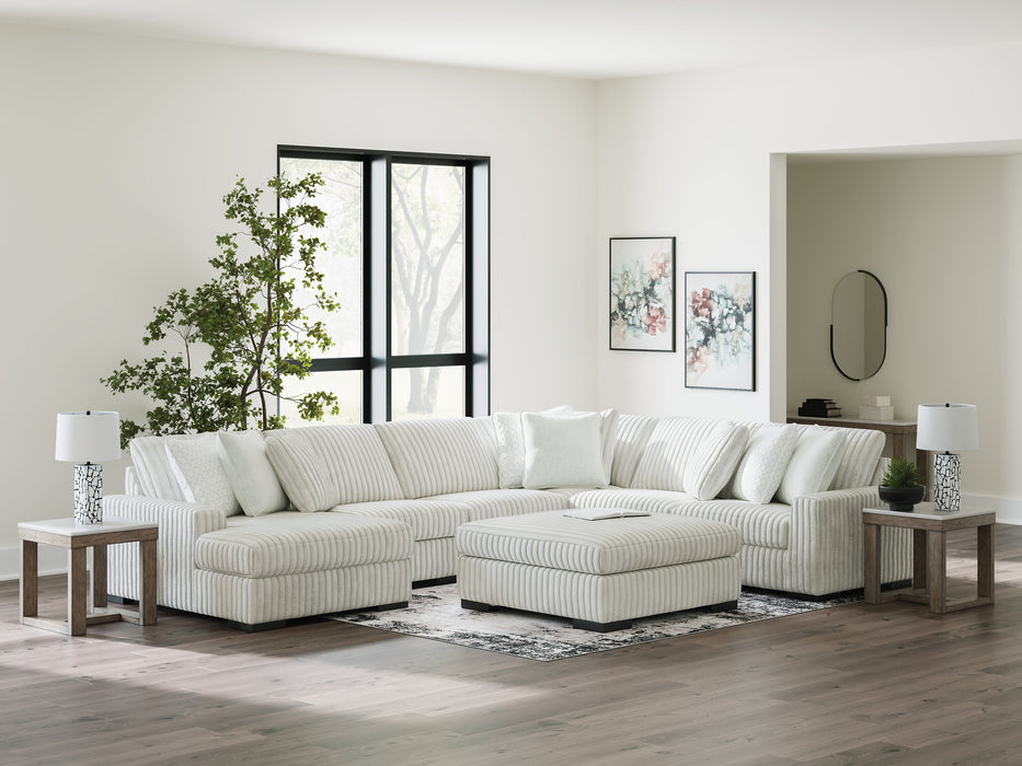 Stupendous Sectional with Chaise - Faith Furniture (Manhattan, KS)