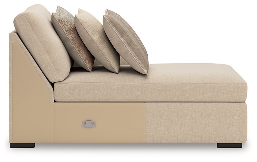 LadyMae Sectional with Chaise - Faith Furniture (Manhattan, KS)