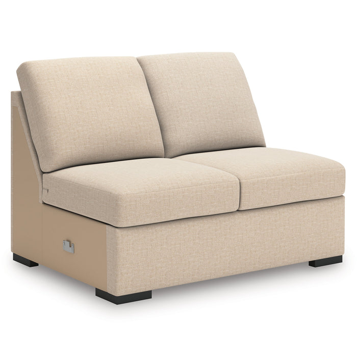 LadyMae Sectional with Chaise - Faith Furniture (Manhattan, KS)