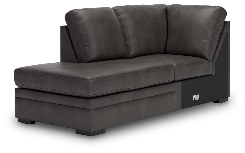 Lofton-Pike Sectional with Chaise - Faith Furniture (Manhattan, KS)