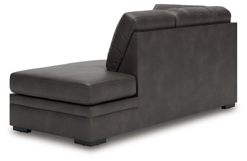 Lofton-Pike Sectional with Chaise - Faith Furniture (Manhattan, KS)