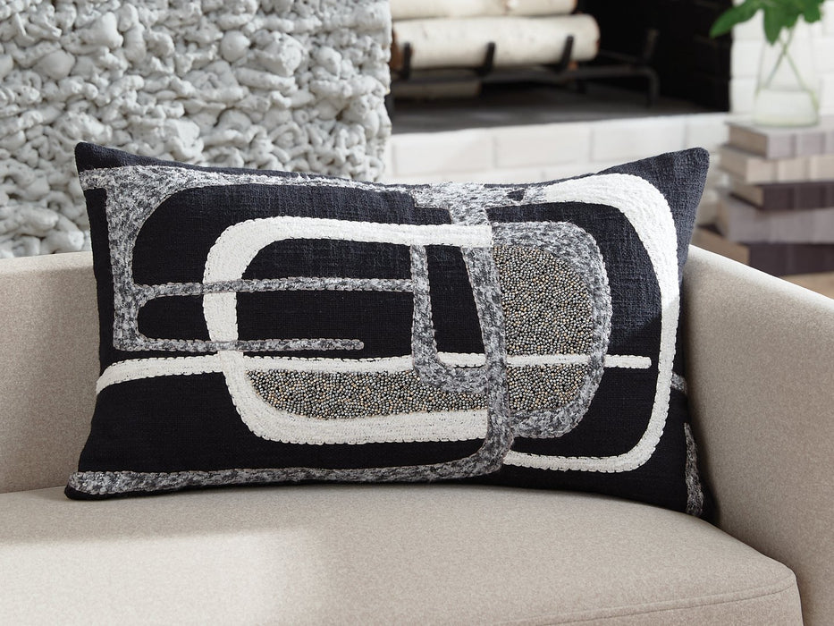 Gavrileigh Pillow (Set of 4) - Faith Furniture (Manhattan, KS)