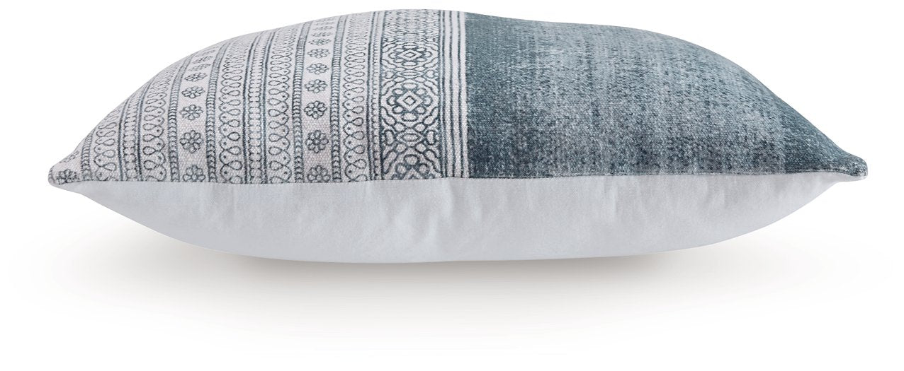 Harperville Pillow (Set of 4) - Faith Furniture (Manhattan, KS)