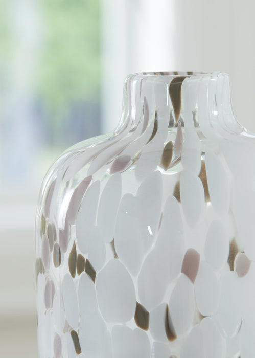 Keelton Vase - Faith Furniture (Manhattan, KS)