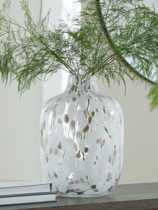Keelton Vase - Faith Furniture (Manhattan, KS)