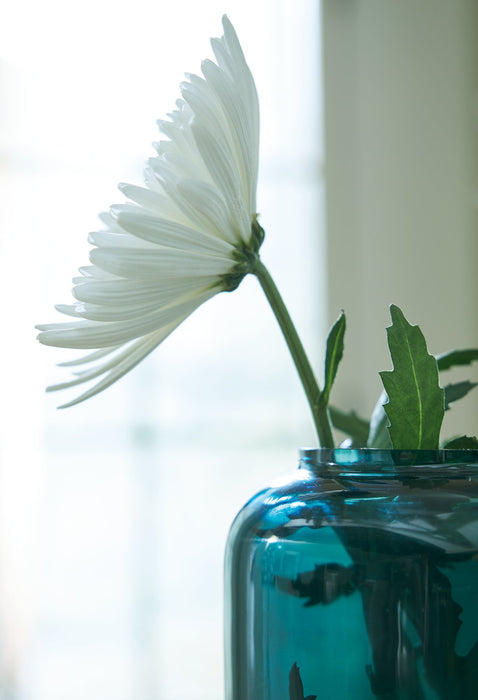 Inisland Vase - Faith Furniture (Manhattan, KS)