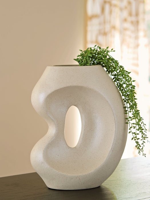Odion Vase - Faith Furniture (Manhattan, KS)