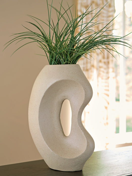 Odion Vase - Faith Furniture (Manhattan, KS)