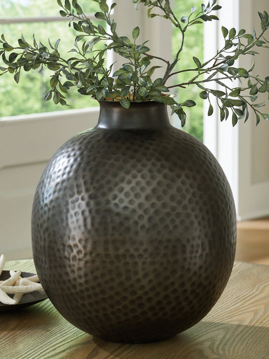 Woody Vase - Faith Furniture (Manhattan, KS)