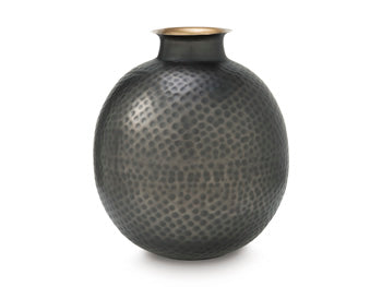 Woody Vase - Faith Furniture (Manhattan, KS)