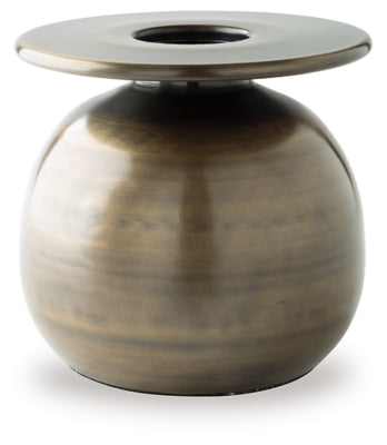 Fedorleigh Vase - Faith Furniture (Manhattan, KS)