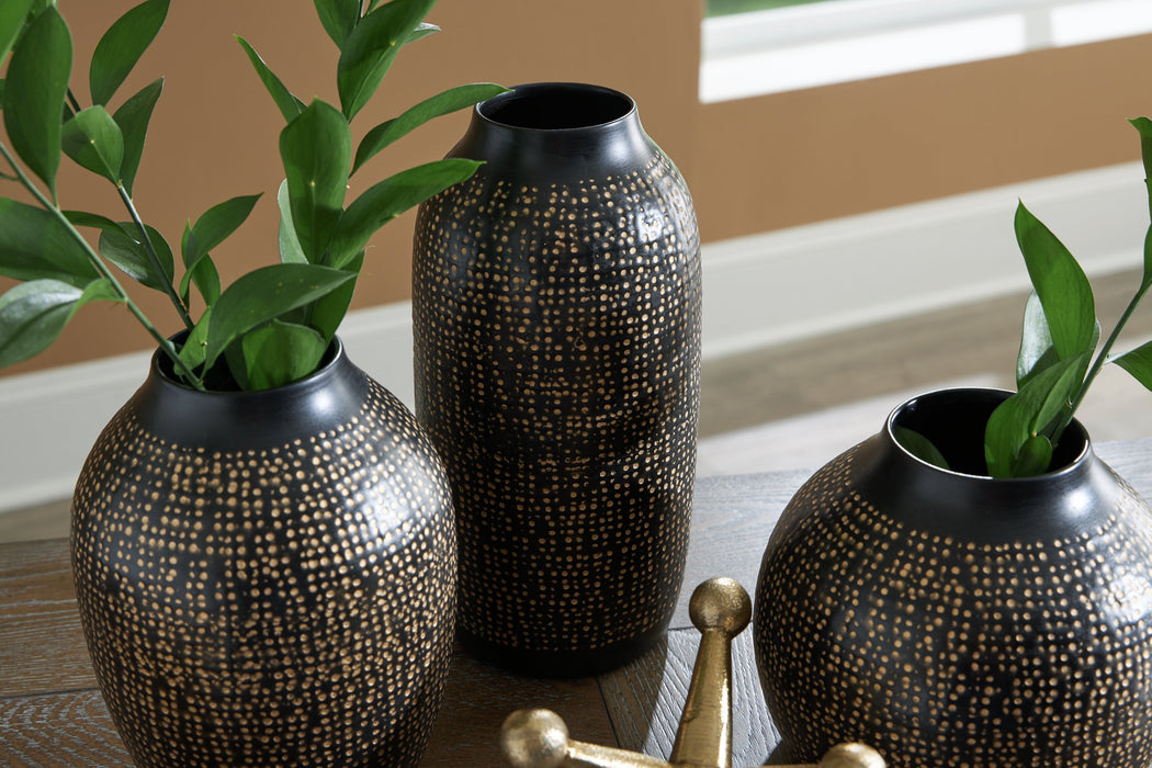 Vinburn Accessory Set (Set of 5) - Faith Furniture (Manhattan, KS)