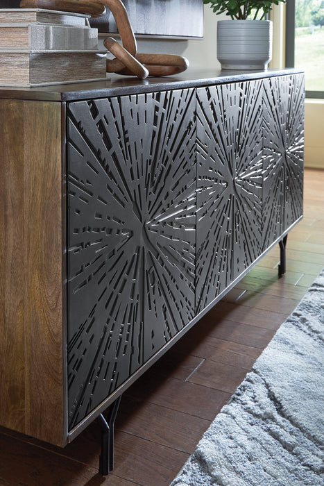 Lavinmont Accent Cabinet - Faith Furniture (Manhattan, KS)