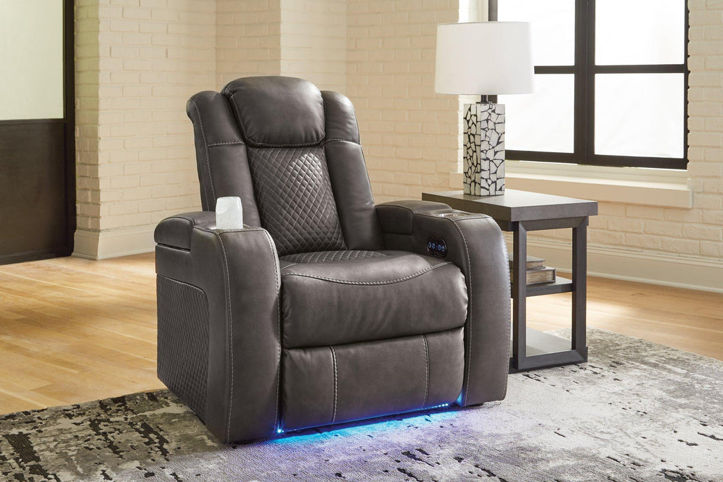 Fyne-Dyme Power Recliner - Faith Furniture (Manhattan, KS)