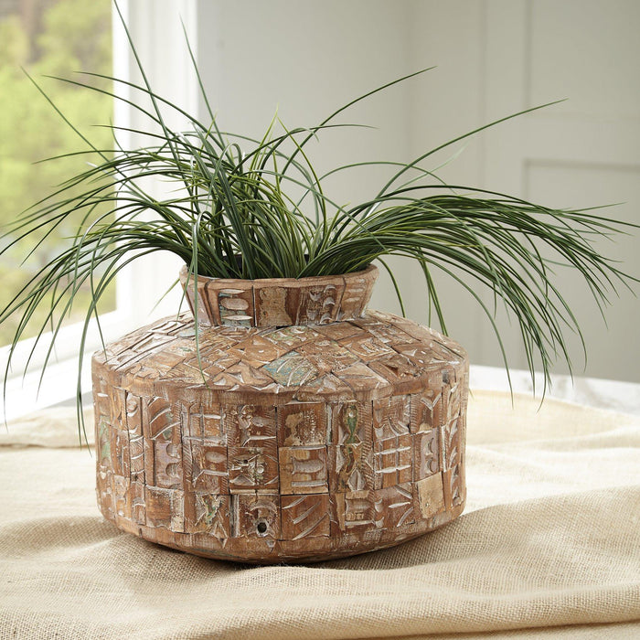 Meltland Vase - Faith Furniture (Manhattan, KS)