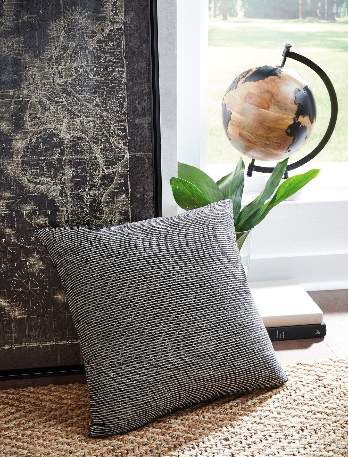 Black/Linen