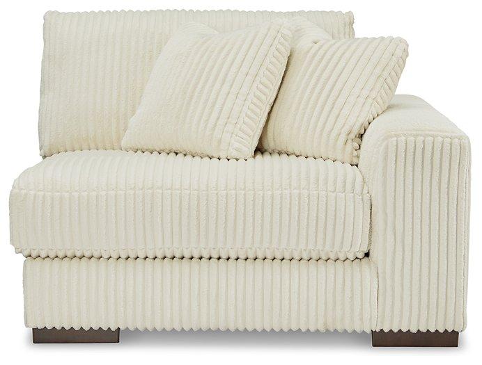 Lindyn Sectional with Chaise - Faith Furniture (Manhattan, KS)