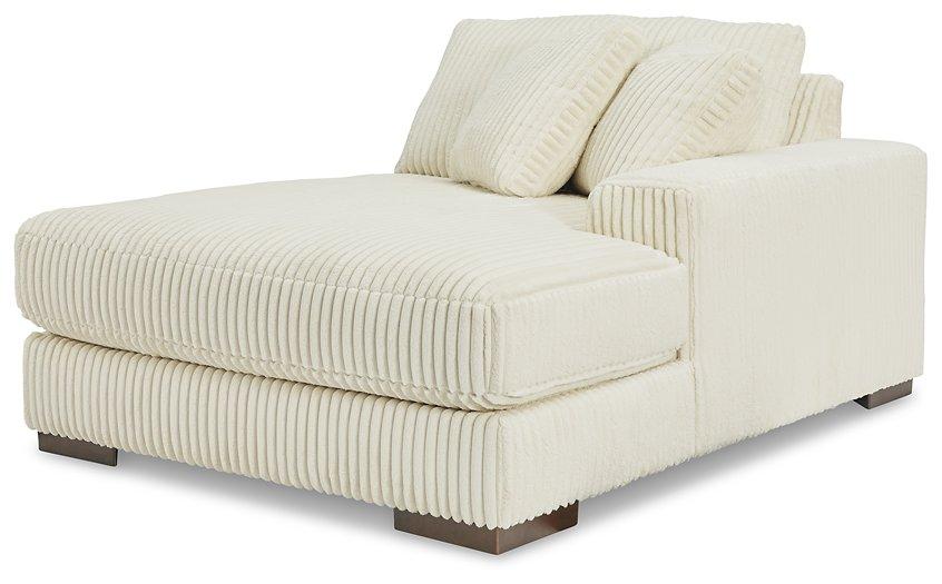 Lindyn Sectional with Chaise - Faith Furniture (Manhattan, KS)