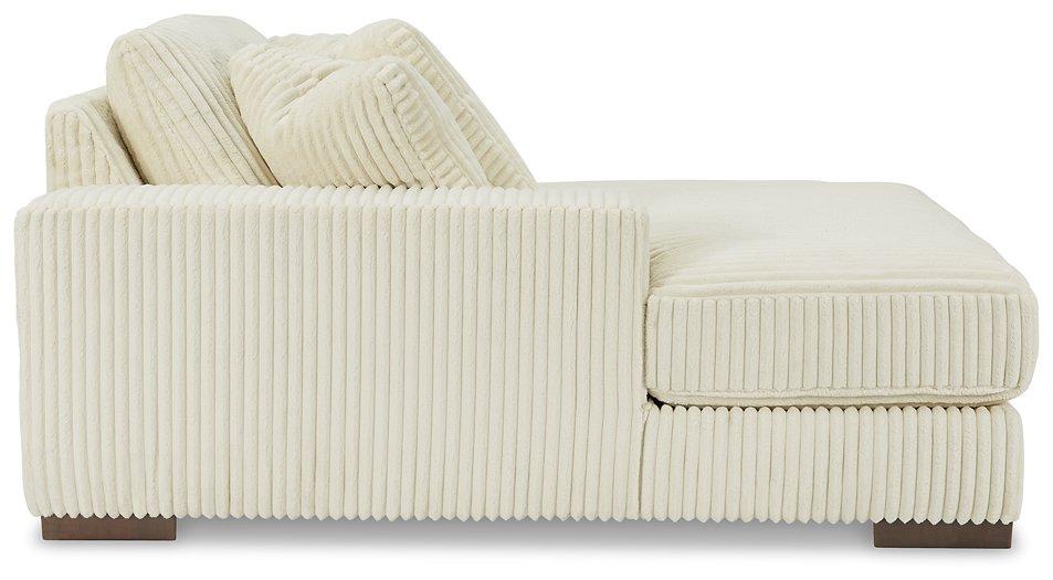 Lindyn Sectional with Double Chaise - Faith Furniture (Manhattan, KS)