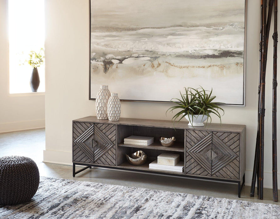 Treybrook Accent Cabinet - Faith Furniture (Manhattan, KS)