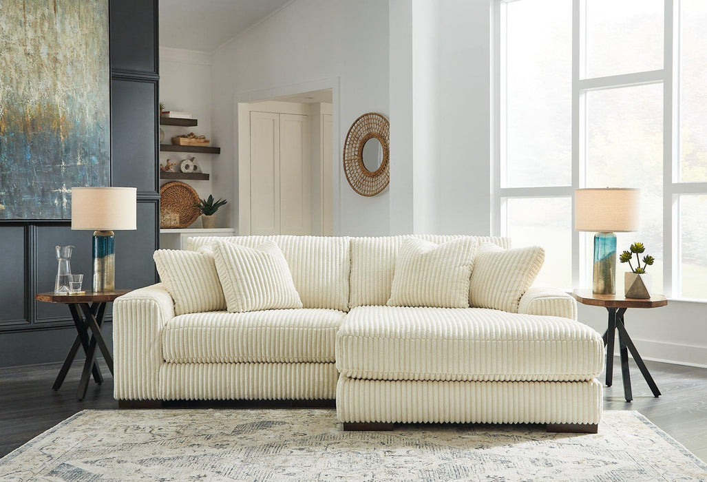 Lindyn Sectional with Chaise - Faith Furniture (Manhattan, KS)