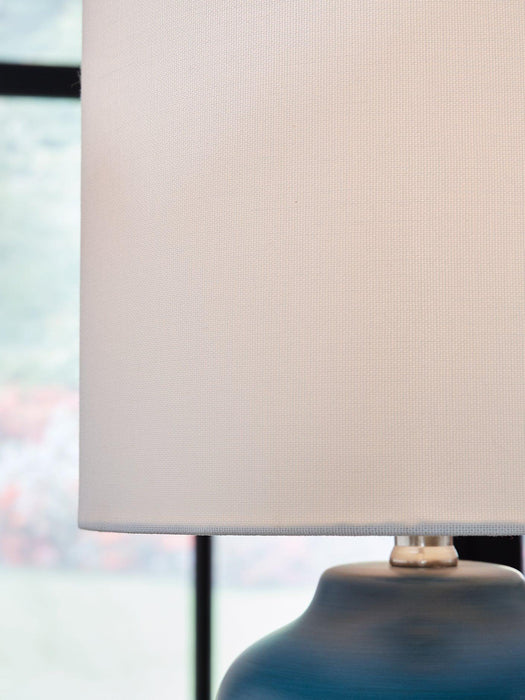 Gierburg Lamp Set - Faith Furniture (Manhattan, KS)