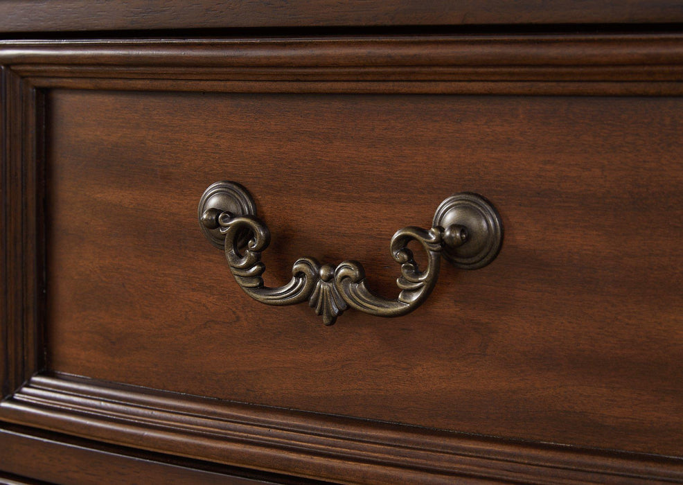Lavinton Bedroom Set - Faith Furniture (Manhattan, KS)
