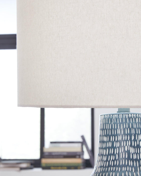 Schylarmont Lamp Set - Faith Furniture (Manhattan, KS)