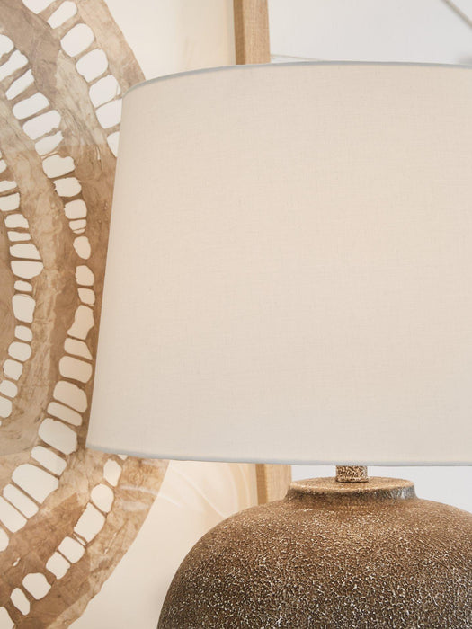 Neavesboro Lamp Set - Faith Furniture (Manhattan, KS)