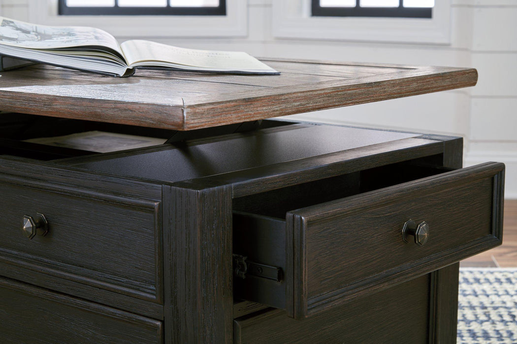 Tyler Creek Occasional Table Set - Faith Furniture (Manhattan, KS)