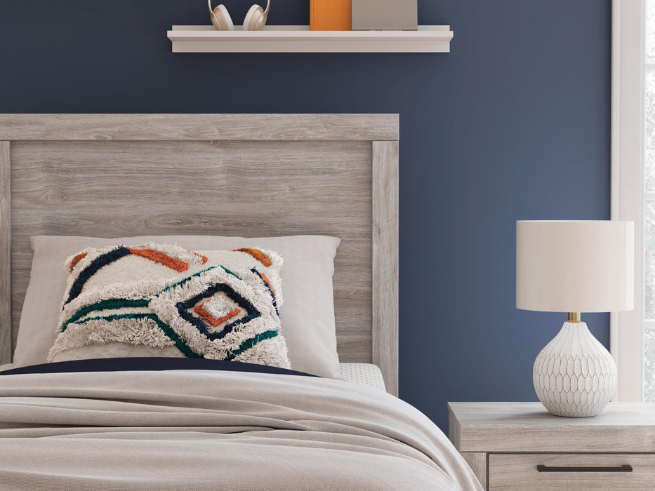 Broachmyn Bed - Faith Furniture (Manhattan, KS)