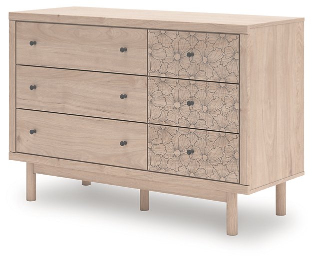 Arloster Dresser - Faith Furniture (Manhattan, KS)