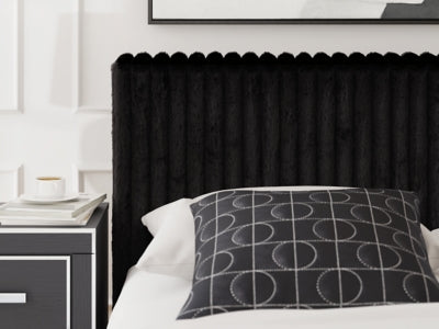 Zuraleus Bed - Faith Furniture (Manhattan, KS)