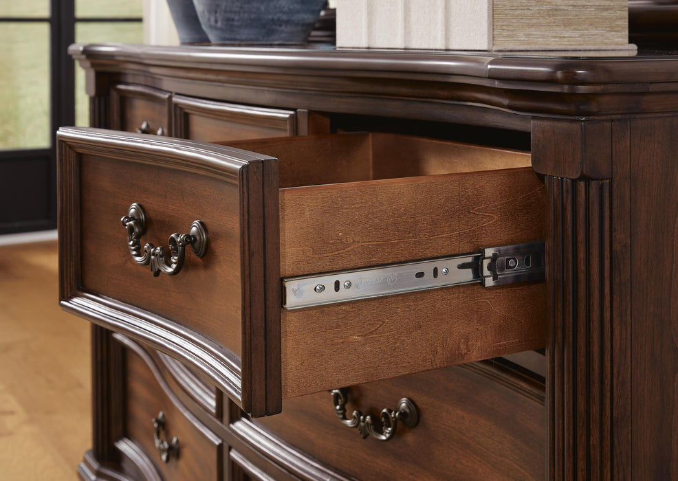 Lavinton Bedroom Set - Faith Furniture (Manhattan, KS)