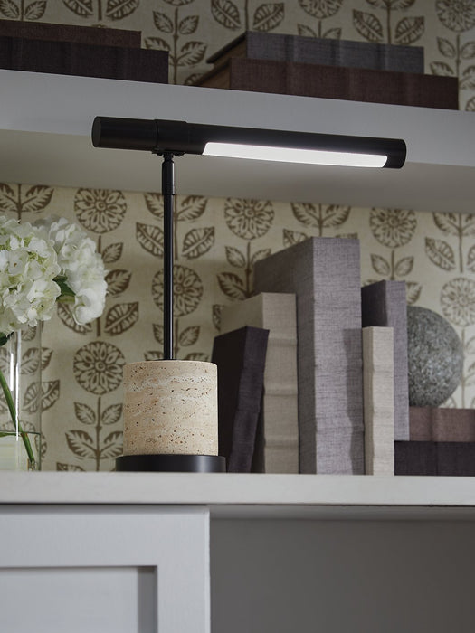 Vinmour Desk Lamp - Faith Furniture (Manhattan, KS)