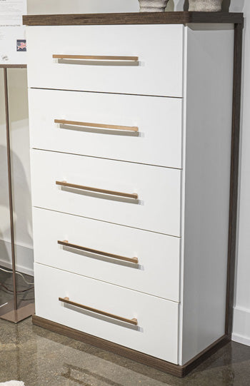 Kendanport Chest of Drawers - Faith Furniture (Manhattan, KS)