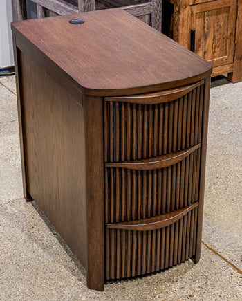Camdill Chairside End Table - Faith Furniture (Manhattan, KS)