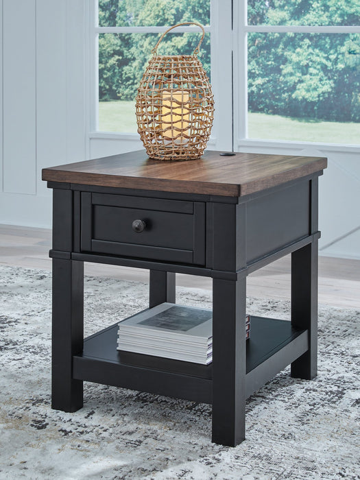 Wildenauer End Table - Faith Furniture (Manhattan, KS)
