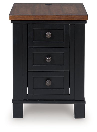 Wildenauer Chairside End Table - Faith Furniture (Manhattan, KS)