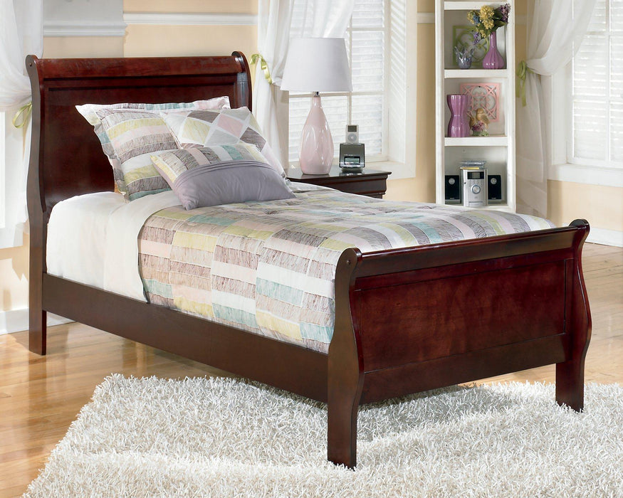 Alisdair Bedroom Set - Faith Furniture (Manhattan, KS)