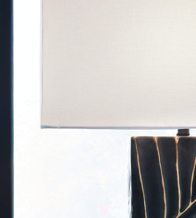 Bartlen Lamp Set - Faith Furniture (Manhattan, KS)
