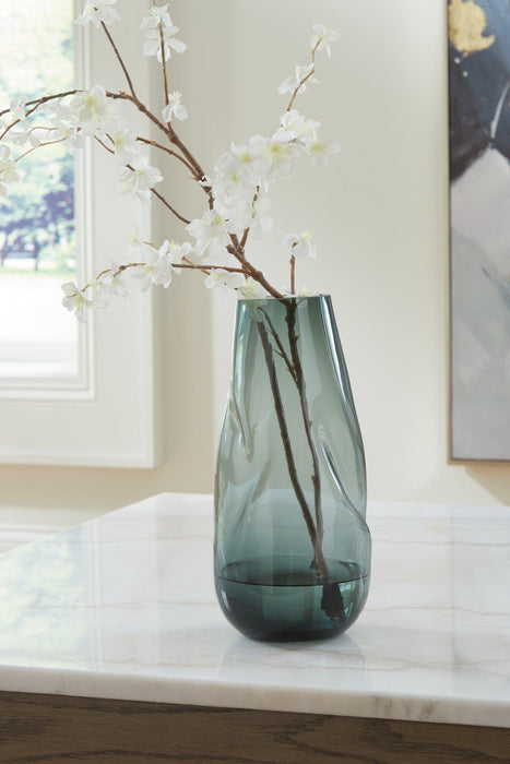 Beamund Vase (Set of 2) - Faith Furniture (Manhattan, KS)